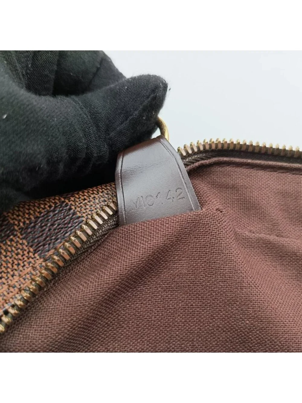Louis Vuitton Shelton MM Ebene Damier Canvas Shoulder Bag